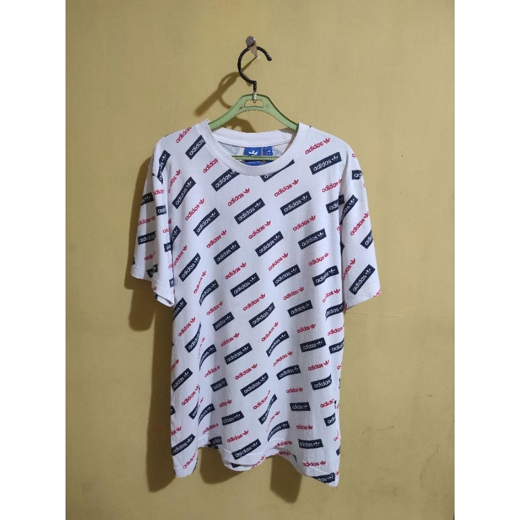 kaos adidas AOP