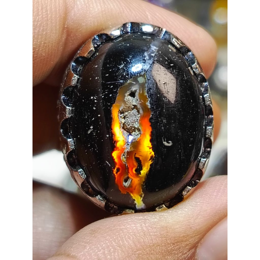 Batu akik Galih kelor combong [kendit merah sakral] TopHQ R/8