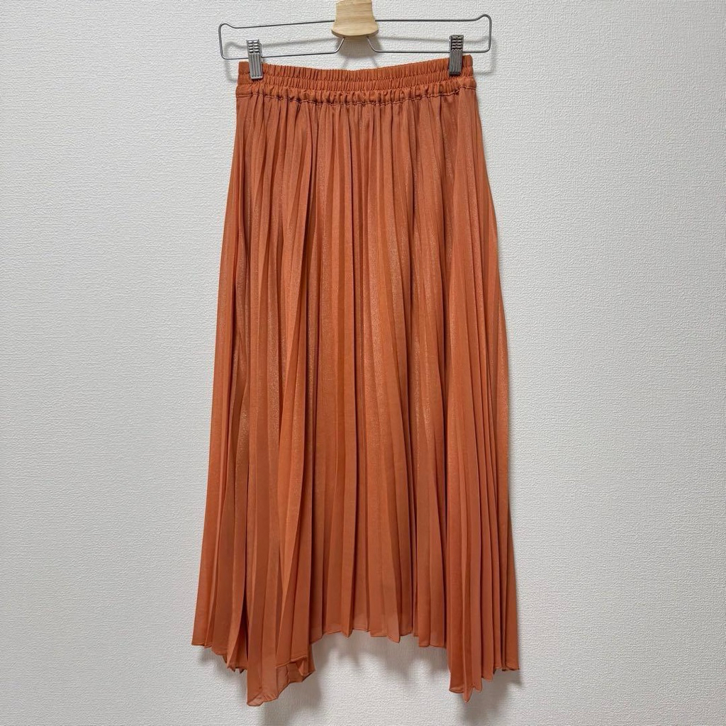 Rok Plisket Asimetris Terakota Rope Picnic