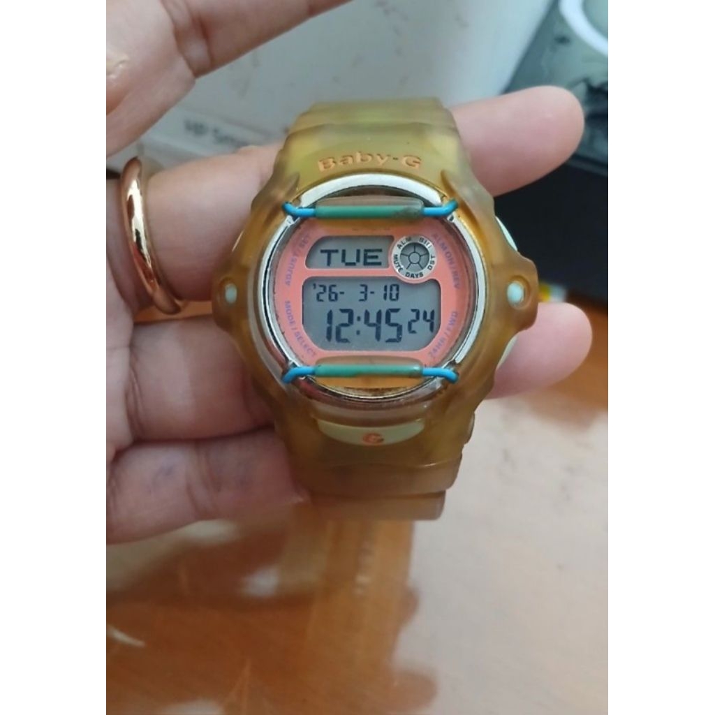 Casio baby-G BG-169 Preloved