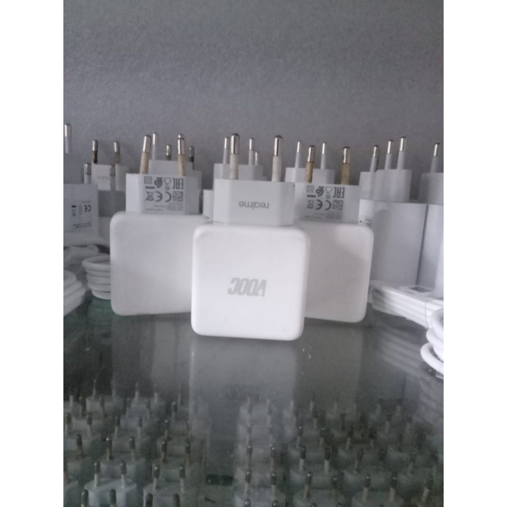 BATOK CHARGER REALME VOOC 5V 4A ORIGINAL COPOTAN
