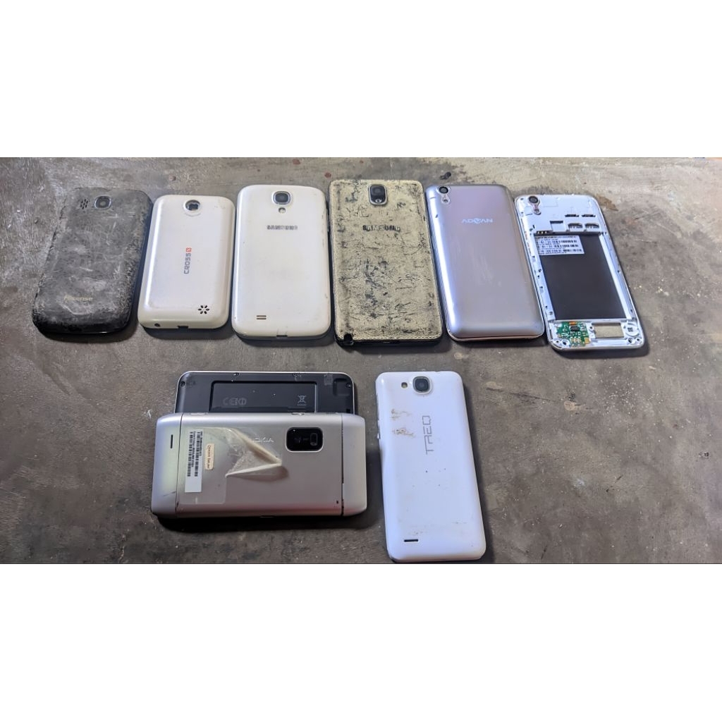 8 hp android campur dan nokia e7