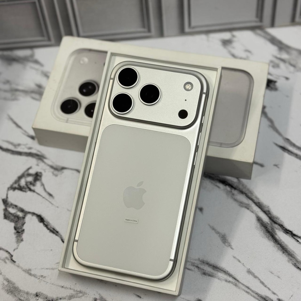 iPhone 17 Pro 256GB Silver Resmi iBox  Garansi ON Februari 2027 Batery health 100% Cc 9x