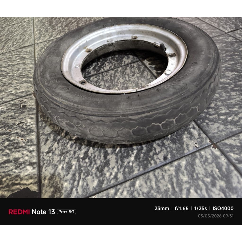 Velg besi Vespa+Ban luar 1 set 350-10 Velg ori bawaan motor