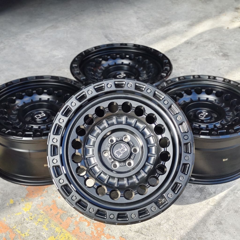 Velg Nisan Navara.Terra Original Black Rihno Ring20x9,5