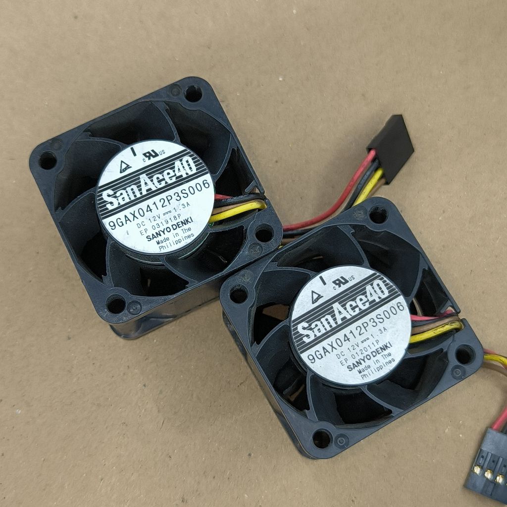 Kipas High Speed 4x4 DC 12V 1.3 Amper