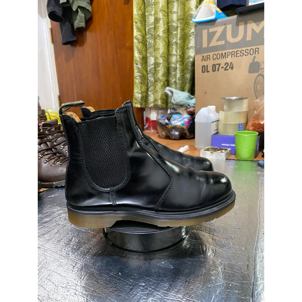 DR MARTENS 37