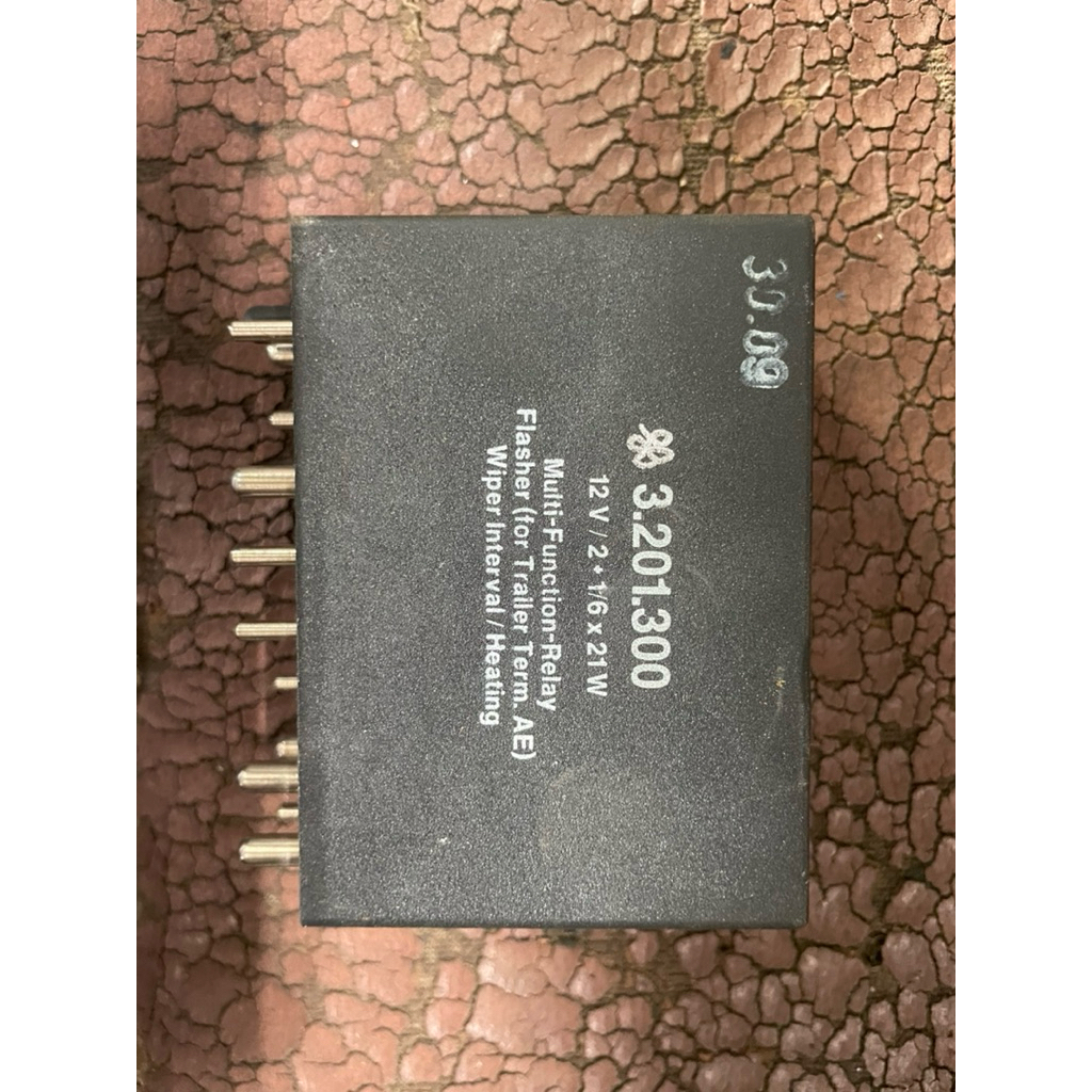 Relay sein hazard wiper kombinasi Mercedes W202