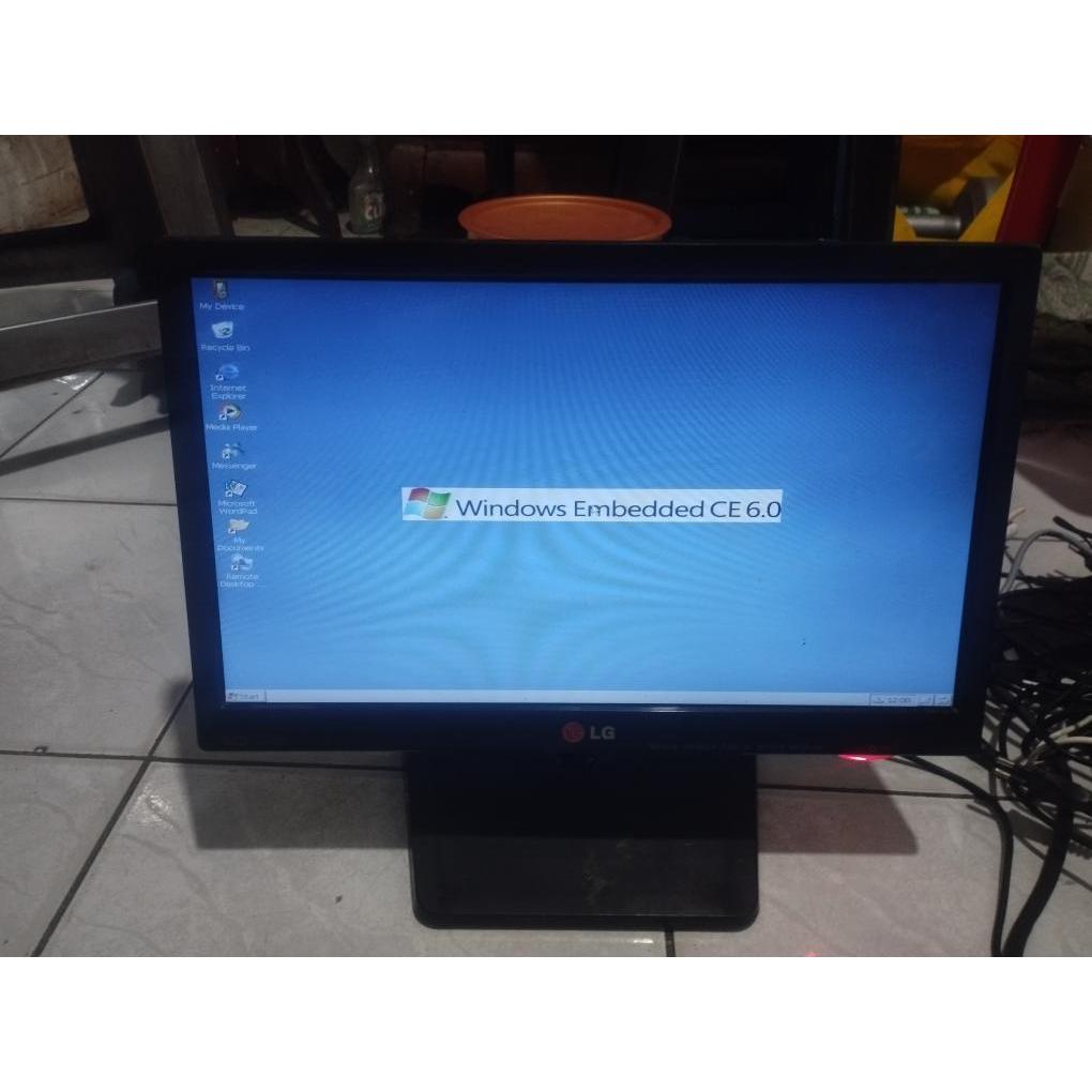 LED Monitor Komputer LG 16inch wide 16EN33SA
