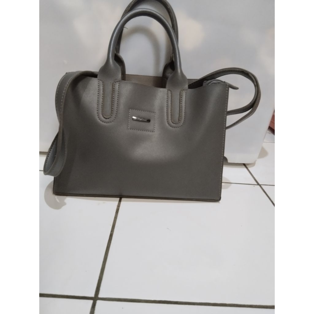 Preloved Tas Lorica By Elizabeth