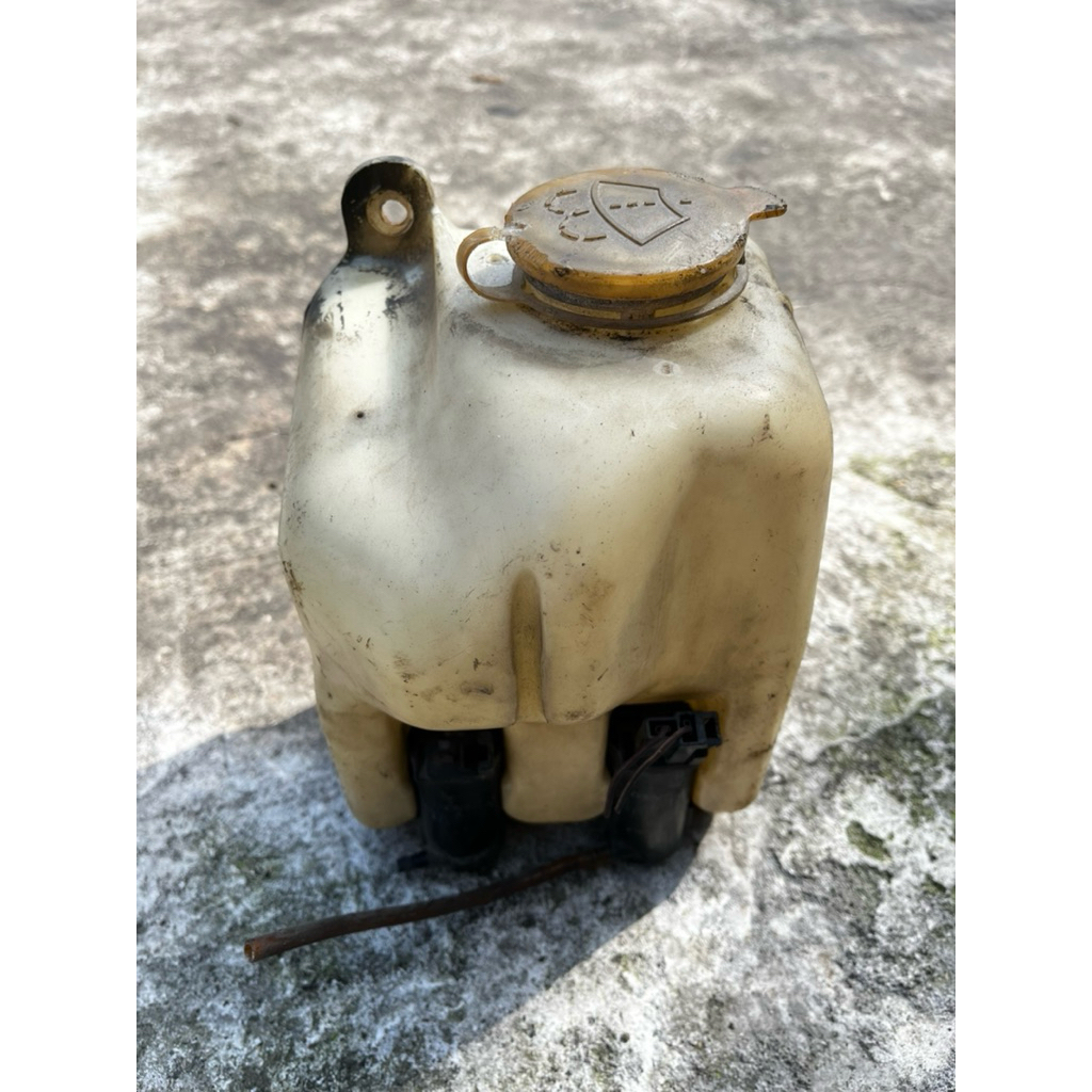 Tabung air wiper khusus untuk model Kijang 5K, 7K, LX, LSX, SGX, KRISTA, dan LGX