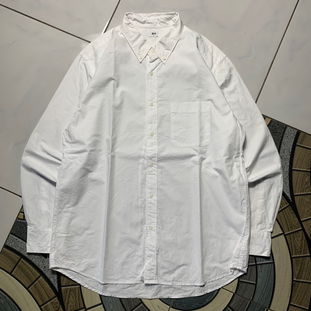 Kemeja Putih Lengan panjang Uniqlo size XL
