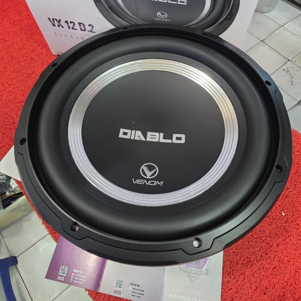 Subwoofer VENOM DIABLO VX 12 D.2 Subwoofer VENOM DIABLO 12 in copotan