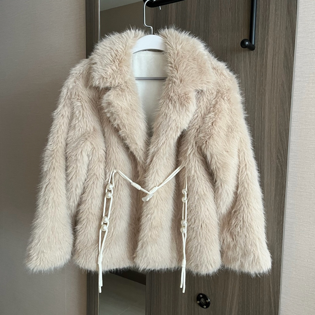 PRELOVED Atasan Wanita Fur Outer Beige | Jaket Outer Jaket Musim Dingin