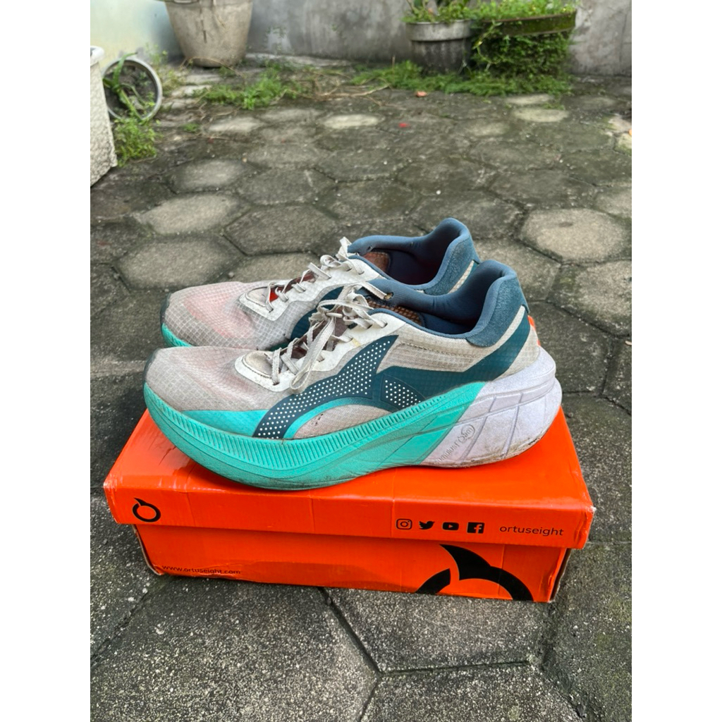Preloved Sepatu Running Lari Ortuseight Hyperfuse 3.0