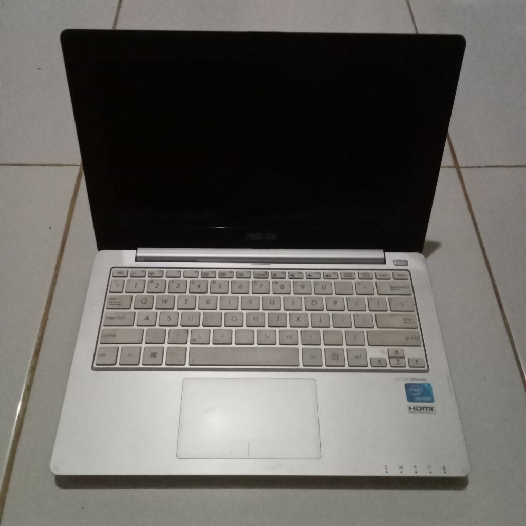 Notebook Asus x201E baca diskripsi ya