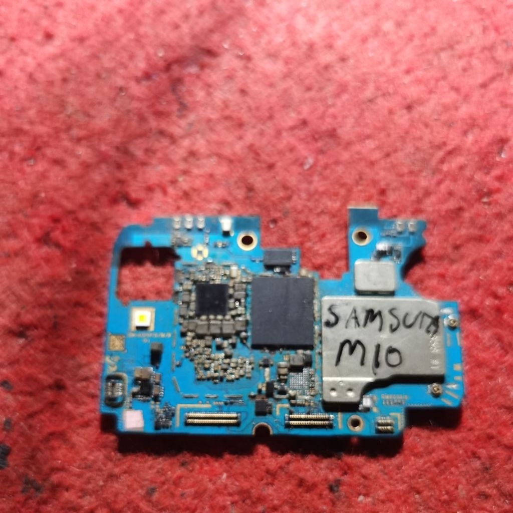 mesin samsung a10 mesin mati untuk bahan ic cpu emmc ada.