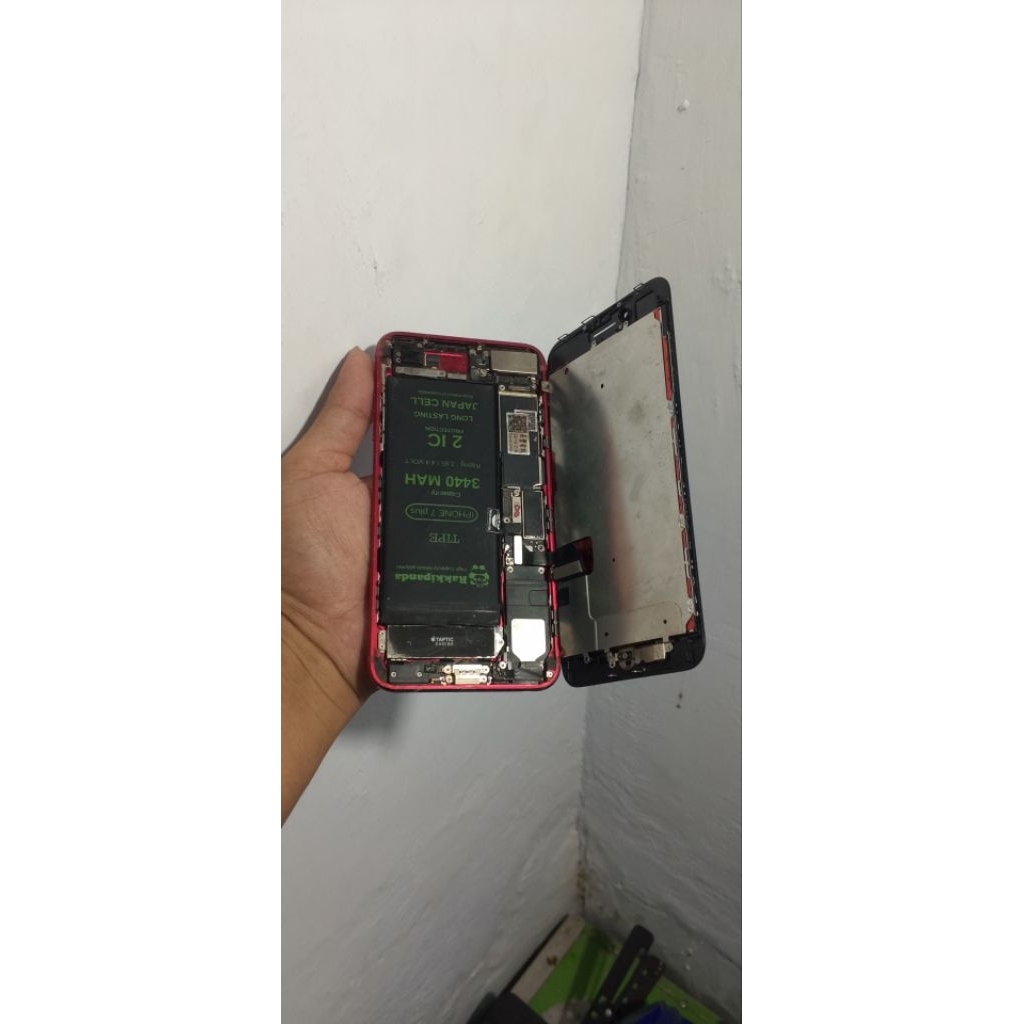 iPhone 7 plus mesin normal iCloud kosong jaringan Indosat Smartfren