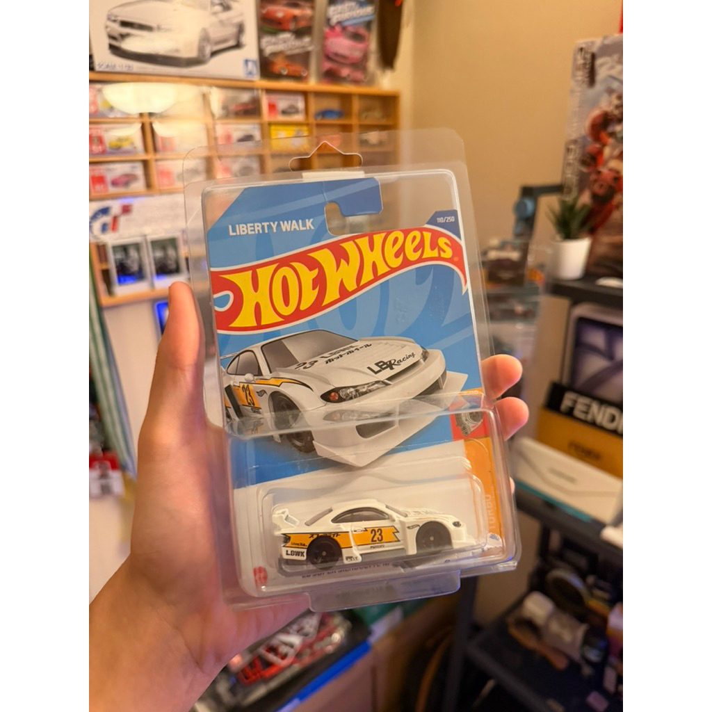 Hot Wheels Nissan Silvia S15 LBWK Silhouette (Putih)