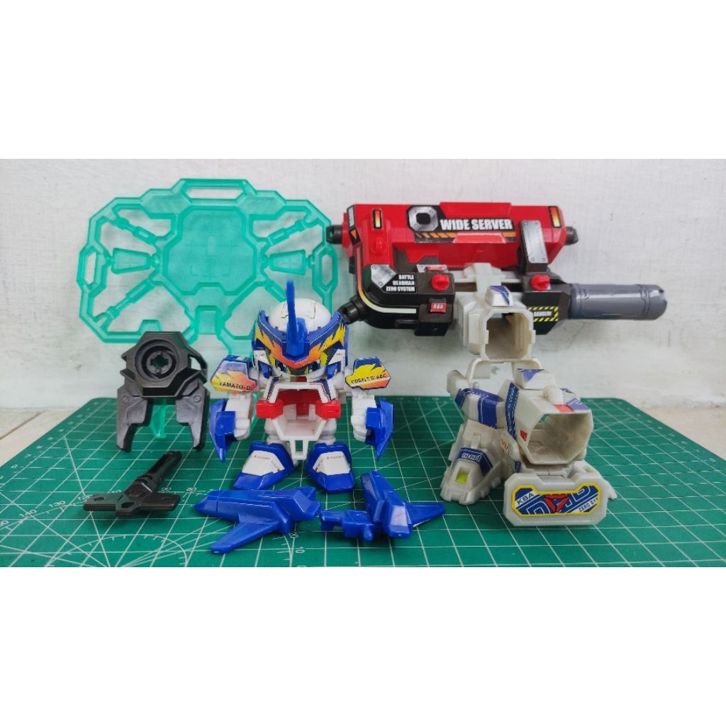 B-Daman Cobalt Blade+DHB Zero 1+Armor Wide Server+Battle Grip Original Takara Tomy/Sonokong
