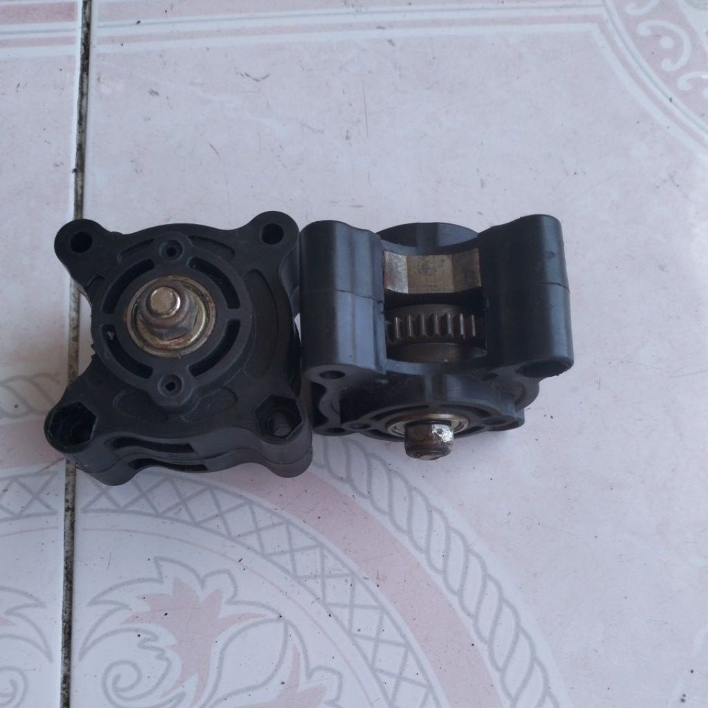 Mesin gearbox skuter otopet pedal roda 3 anak bekas