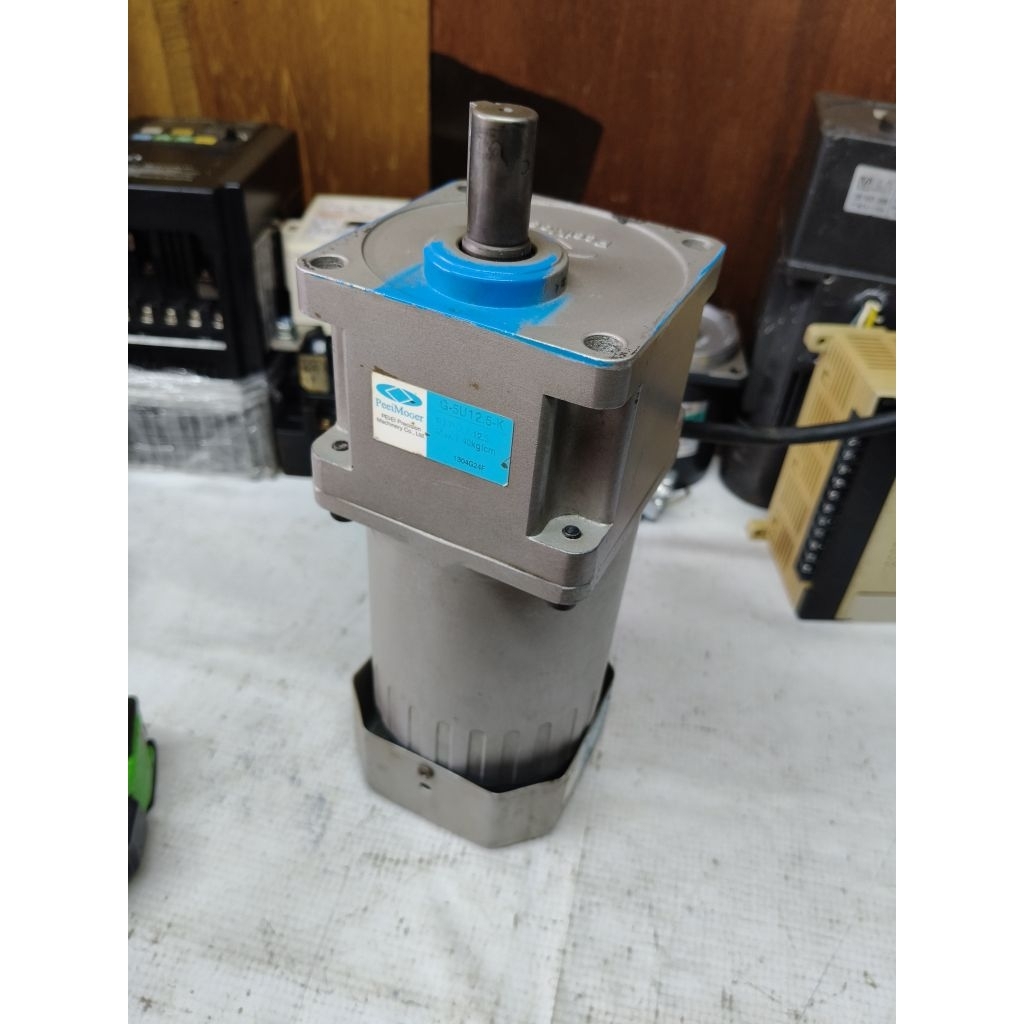 motor gearbox 220V