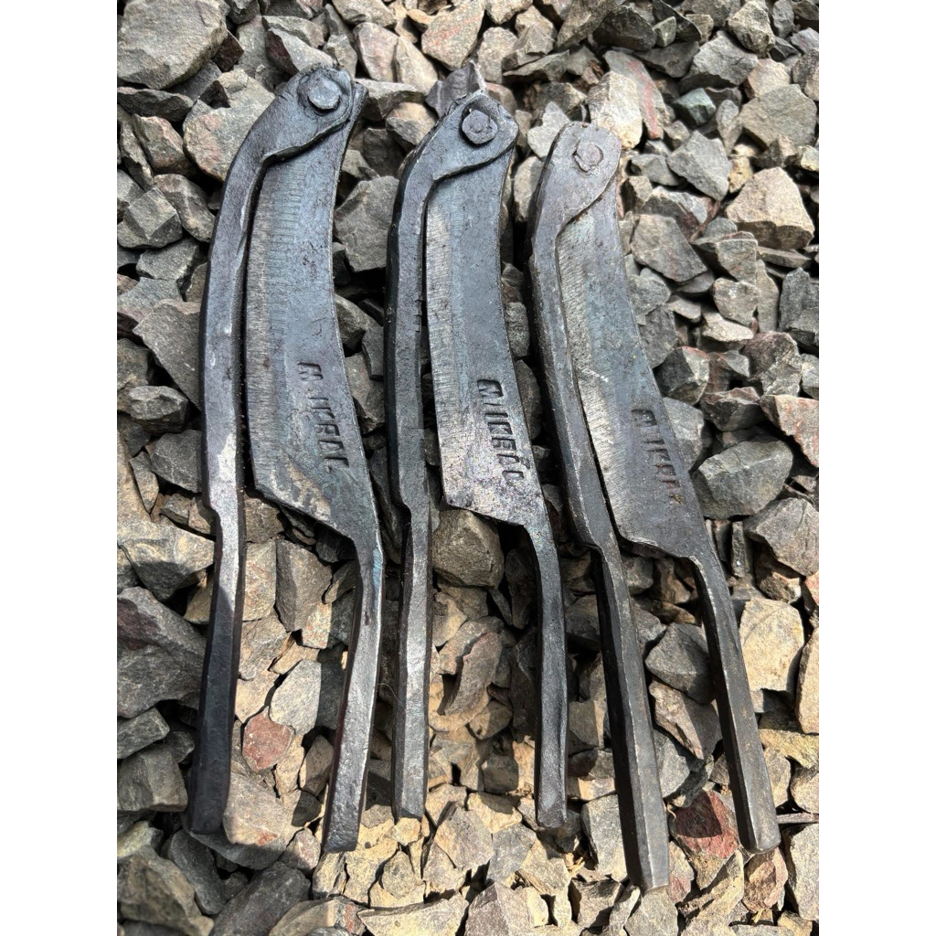 Alat Kupas Buah Pinang