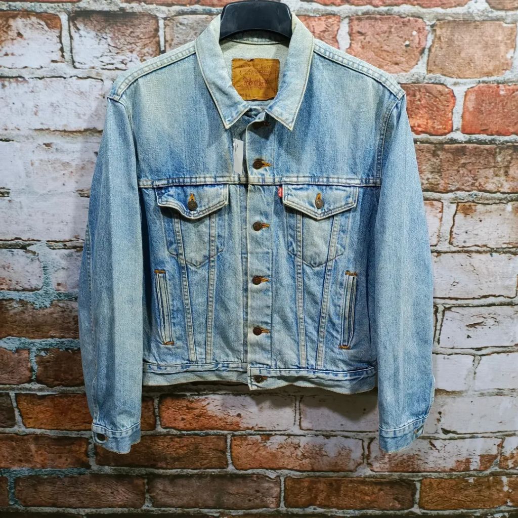 jaket jeans vintage LEVIS BOXY TRUCKER 70506-0217 WPL 527 tebal size M fit L casual bagus ORIGINAL m
