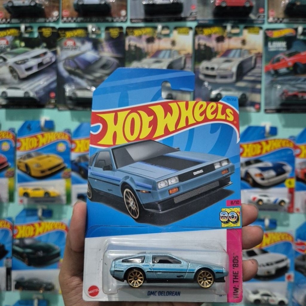 HOT WHEELS DMC DELOREAN