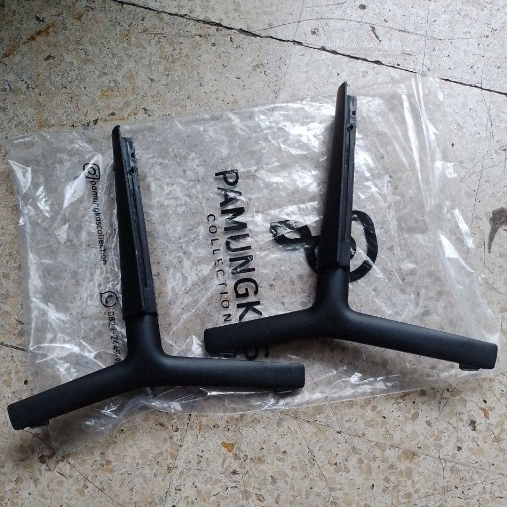 stand kaki tv led samsung 43 inch 43Q60A  UA43AU8005K BN63-19332A