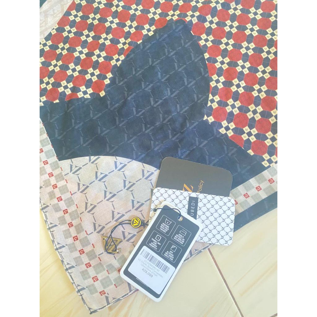 SCRAFT VIVI ZUBEDI Hijab Wanita