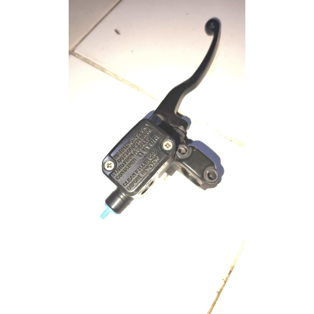 master rem kanan standar Bybre - KTM