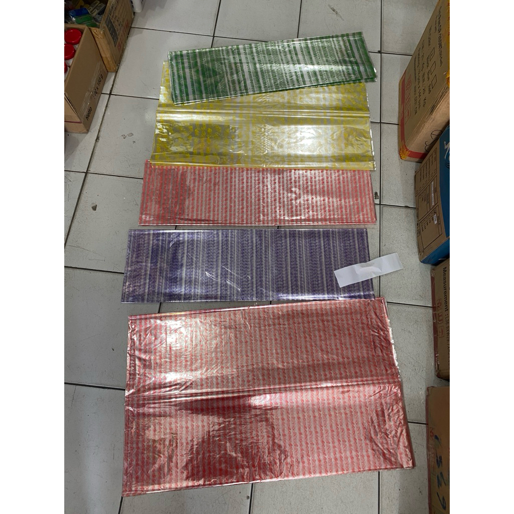 (50 Lembar) Plastik Parcel Lembaran / Plastik Bungkus Kado / Plastik Bening / Plastik Transparan