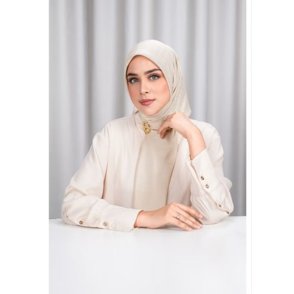 BUTTONSCARVE TAPIS EMBOSS square