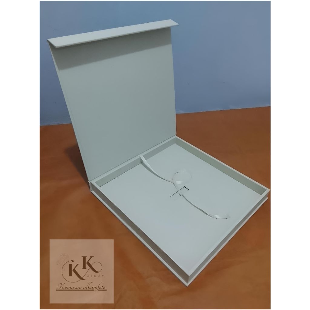 Box album Magnetik jumbo 37x37//pakai magnet