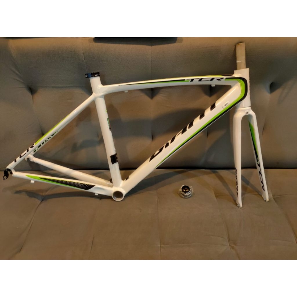 frame sepeda giant