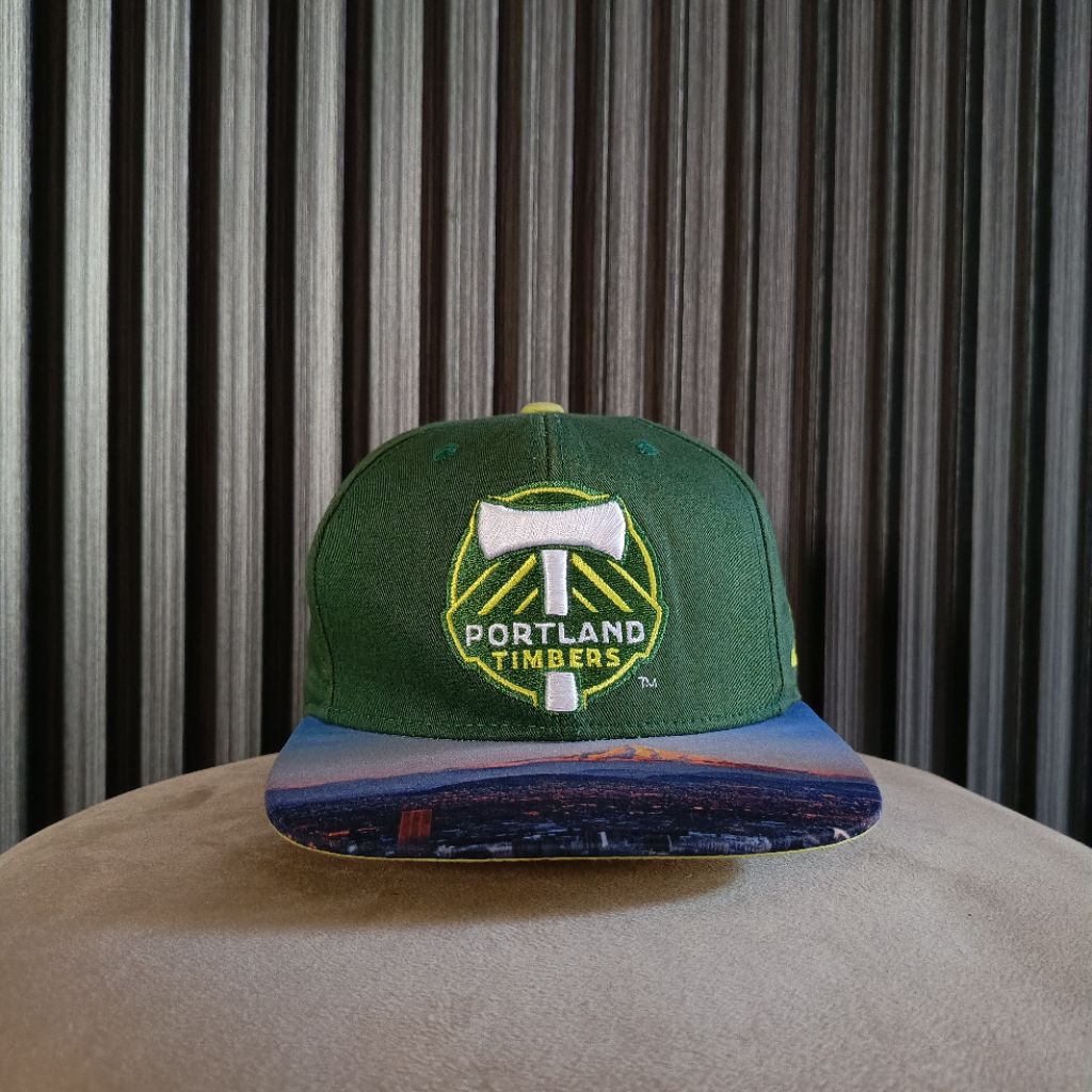 Topi Snapback Adidas x MLS Portland Timbers