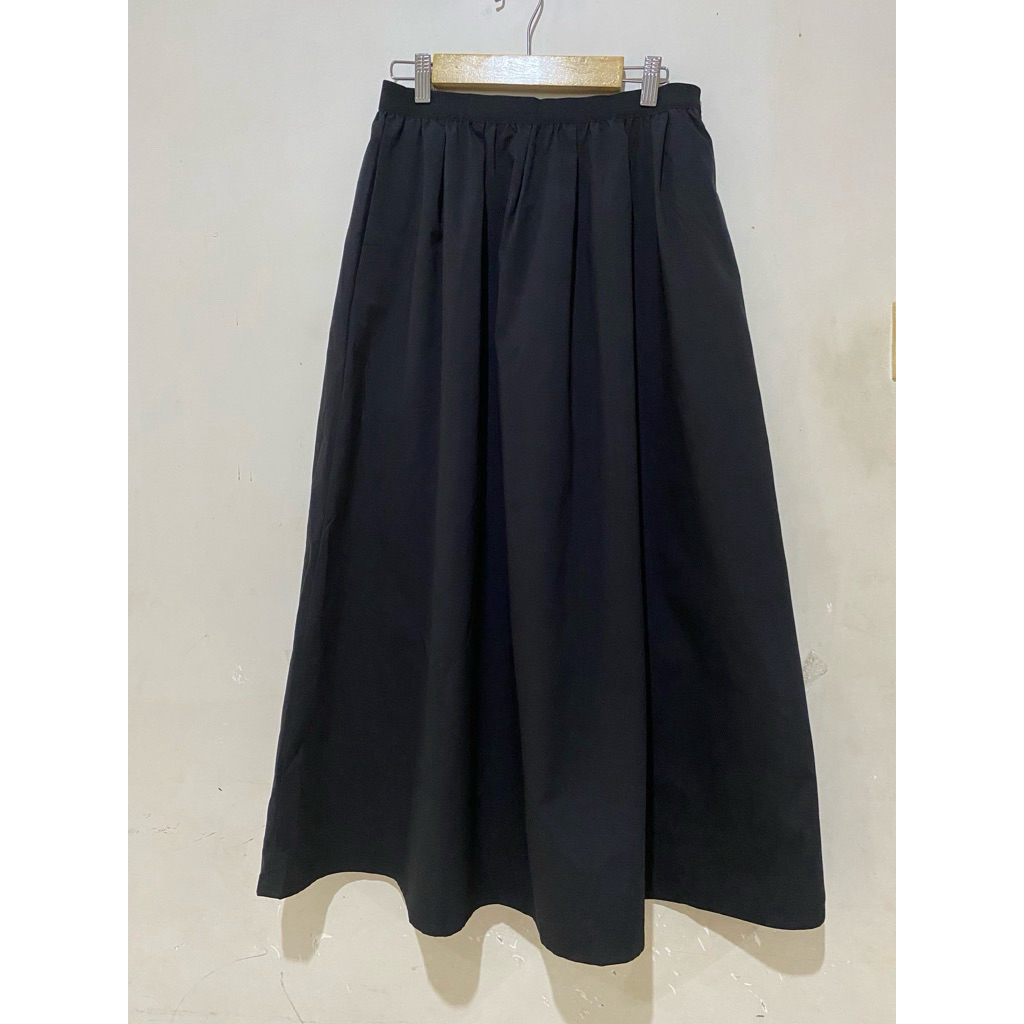 Rok Uniqlo