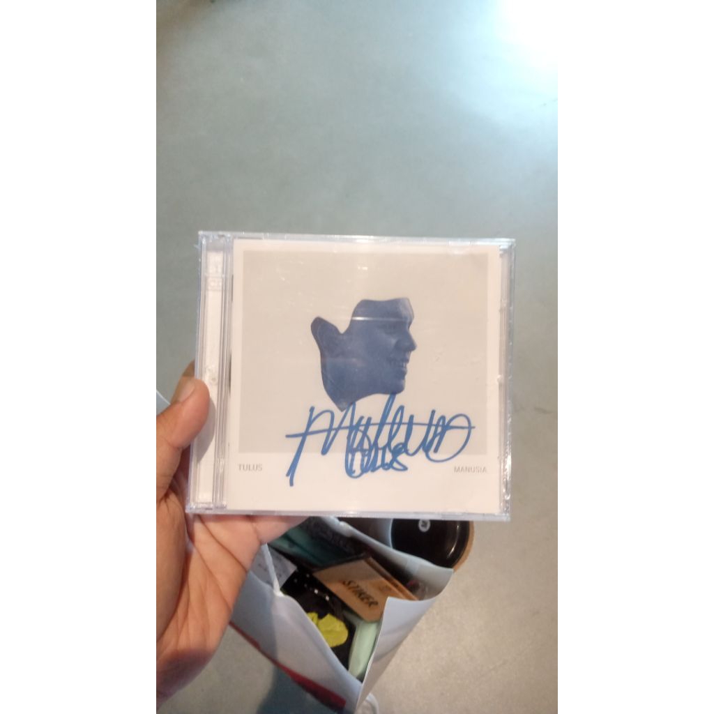 CD TULUS - ALBUM MANUSIA (bonus ttd xixix)