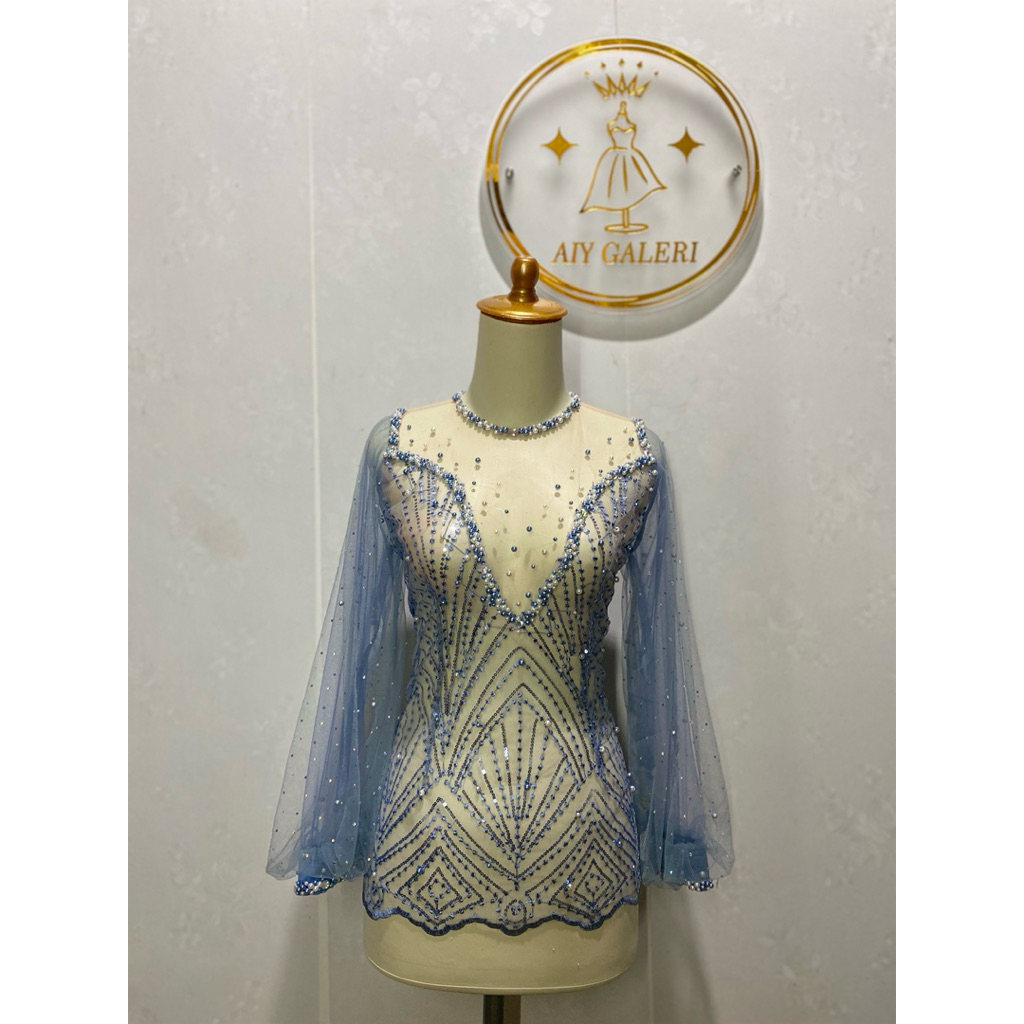 Kebaya brokat lengan balon