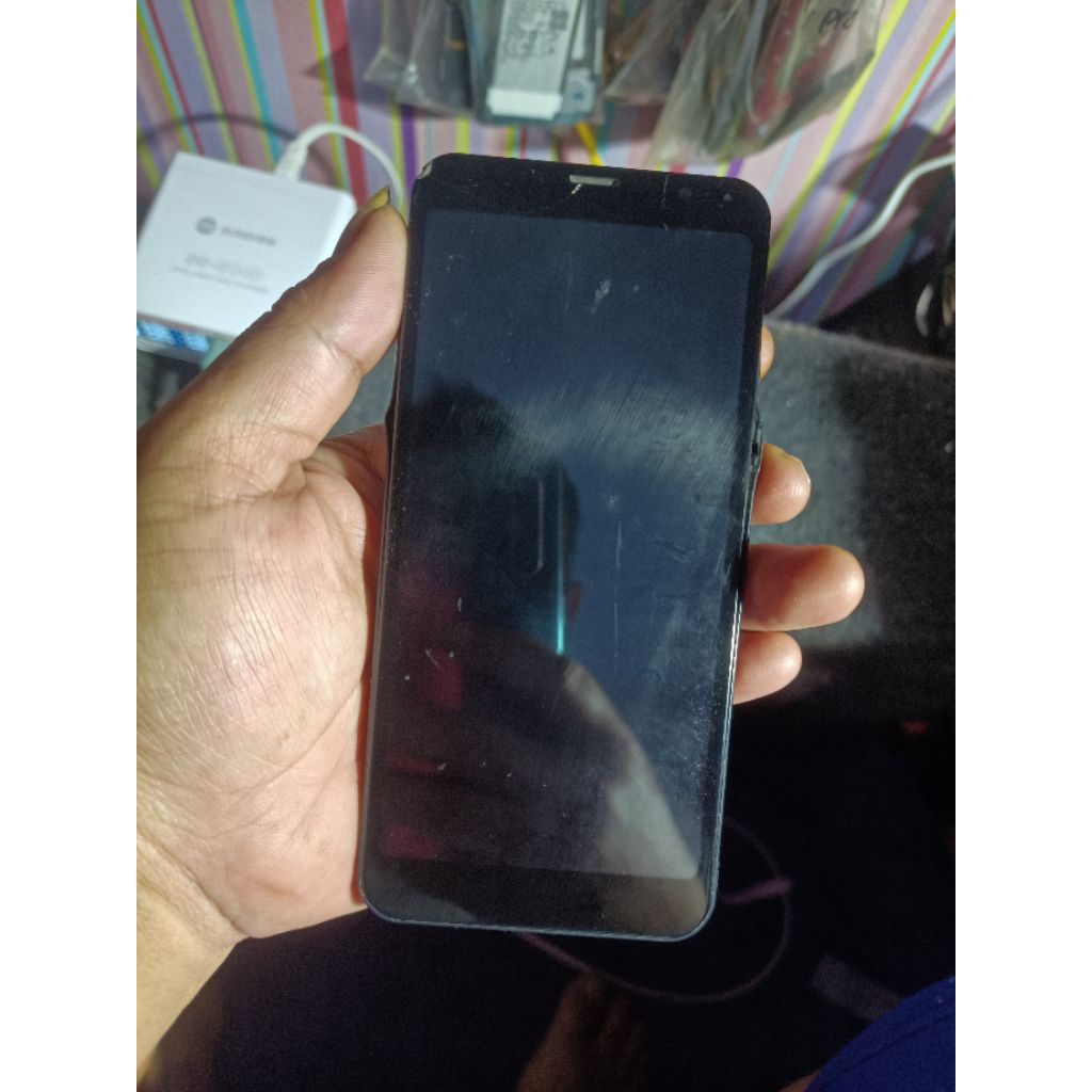 lcd hp cina merek myfone  s9 bekas normal...lebih jelas liat poto