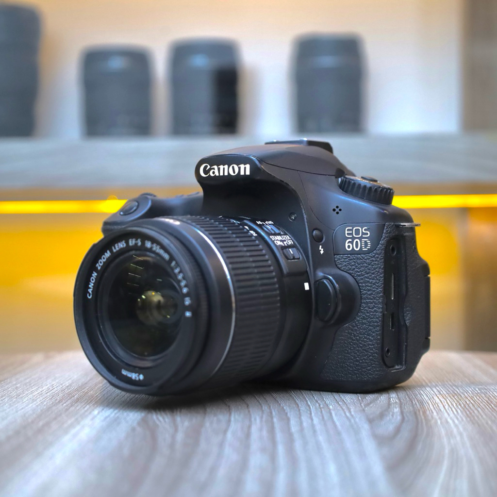 Canon EOS 60D Kit IS - Kamera DSLR - CANON - 60D
