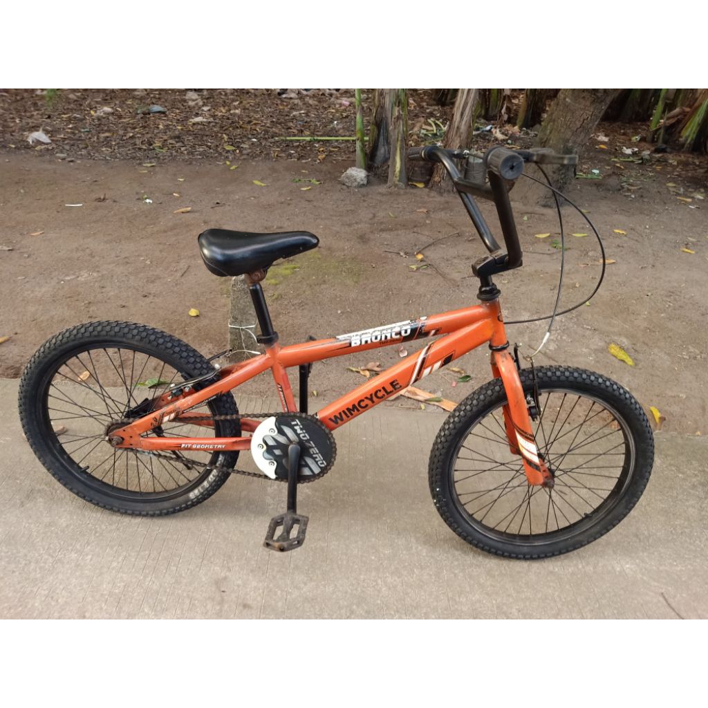 SEPEDA  BMX UKURAN 20 SEKEN