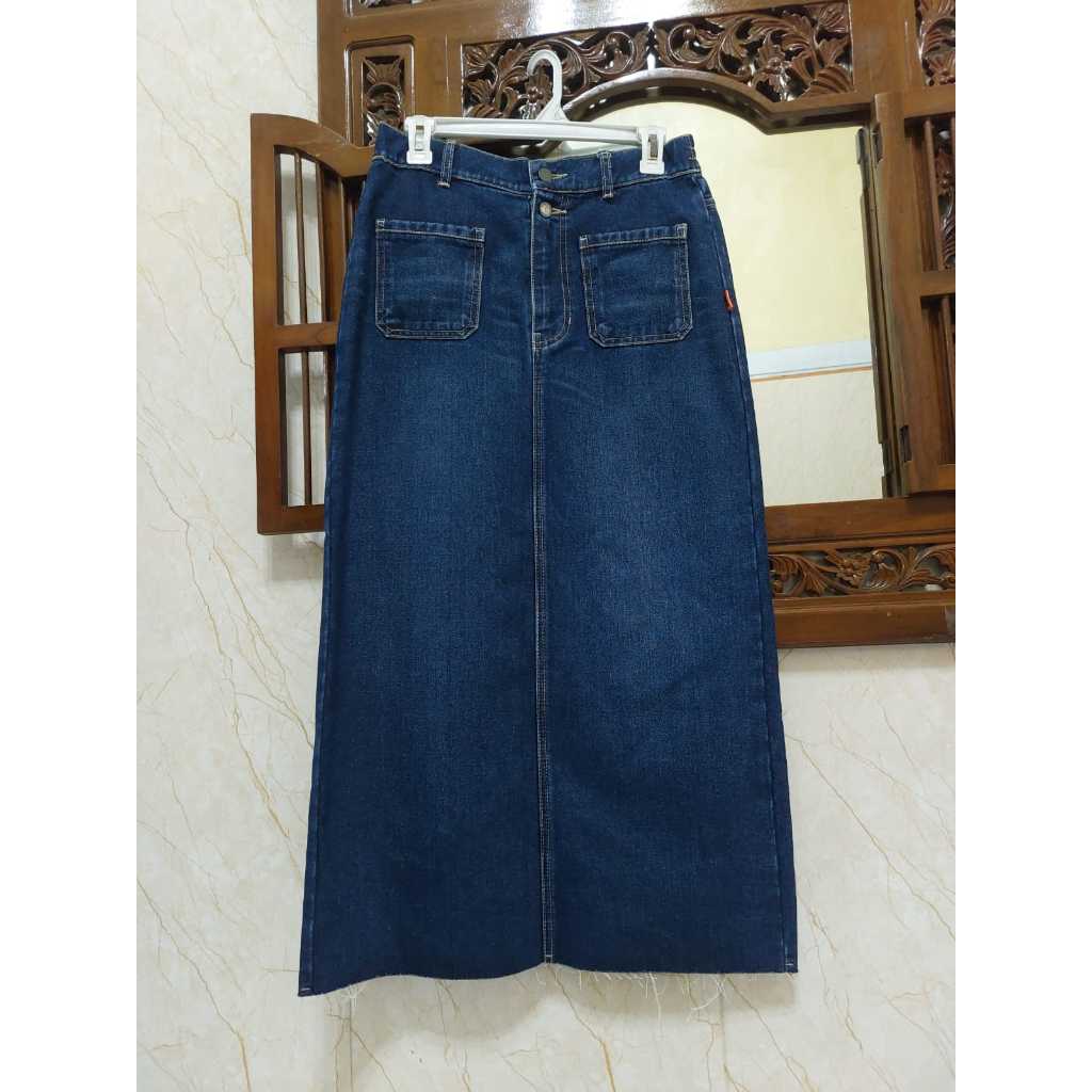 rok jeans by DUST ori store (lw cibubur) 60+adm