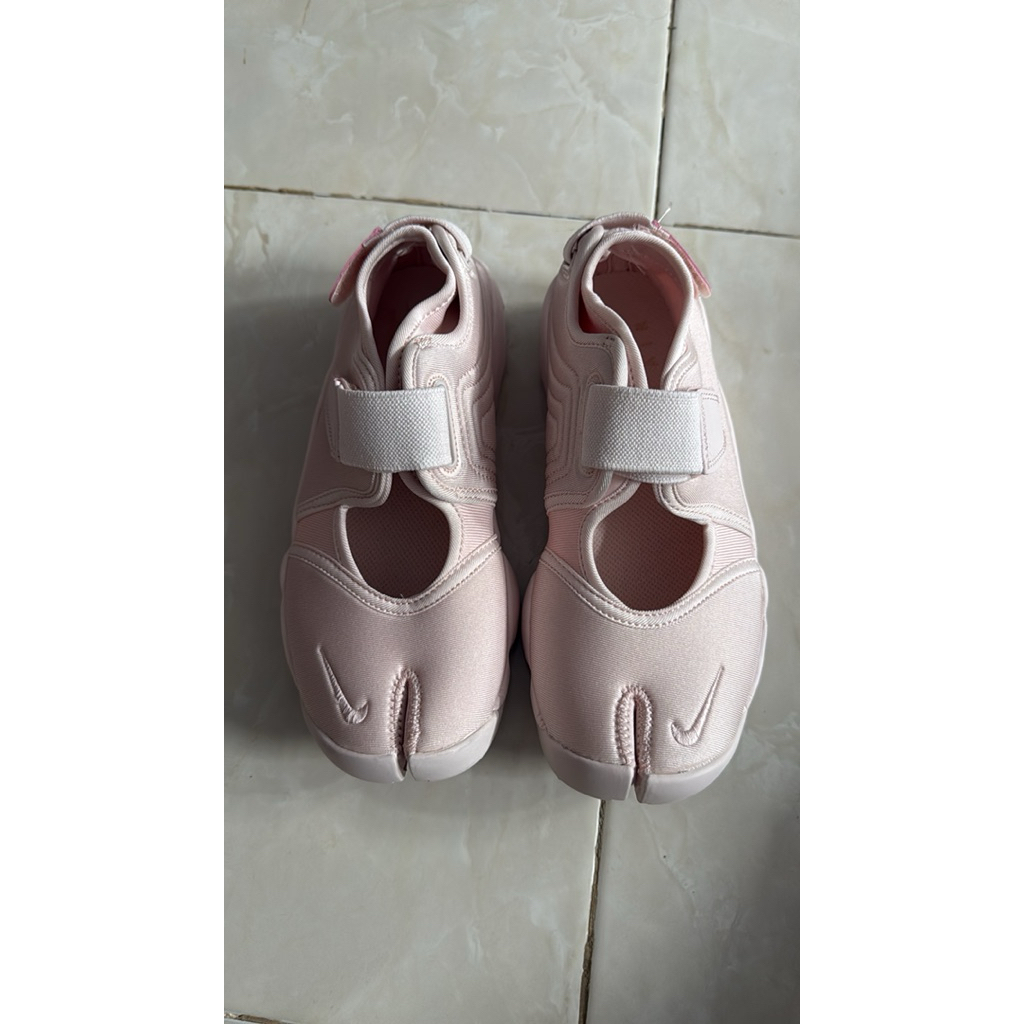 Nike Air Rift
