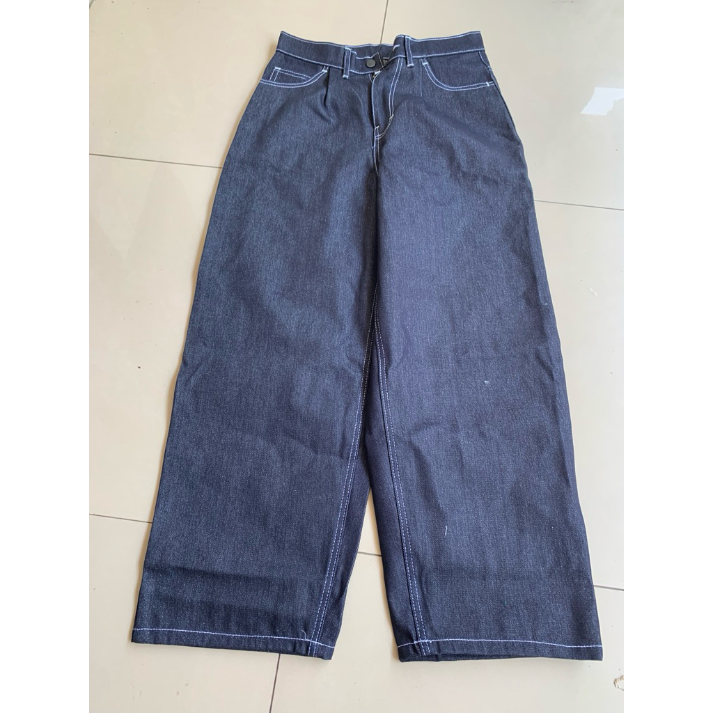 baggy denim