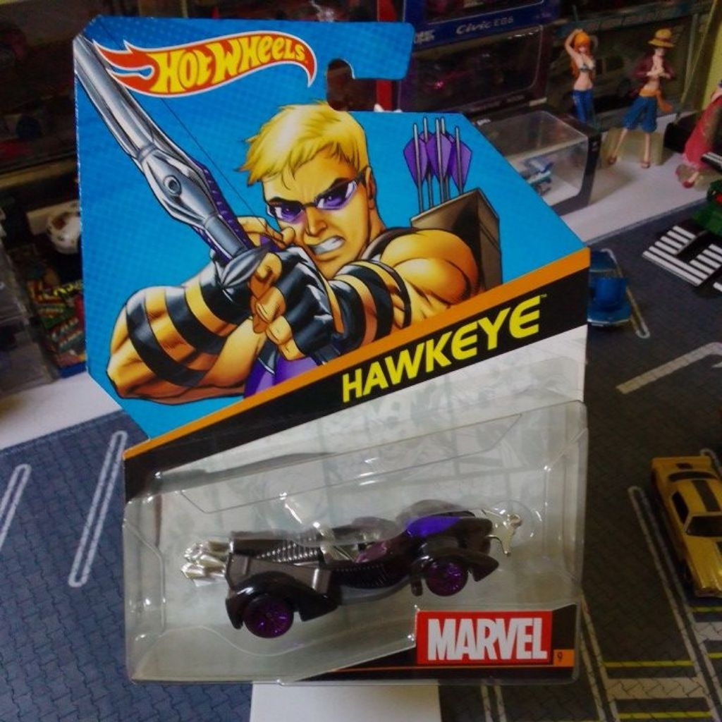 HOT WHEELS MARVEL CHARACTER CARS HAWKEYE