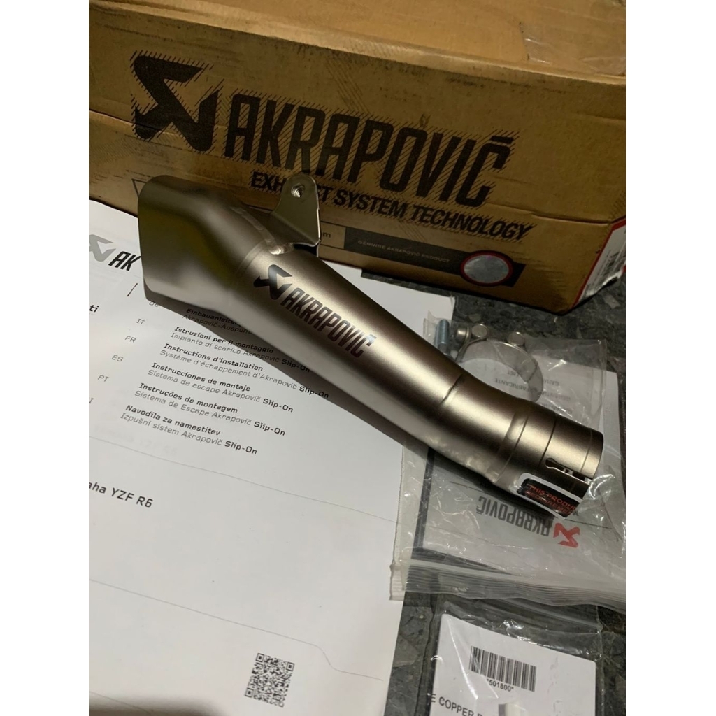 SLIP ON AKRAPOVIC R6 MEGAFON TITANIUM SM-Y6SO6T ORI SLOVENIA