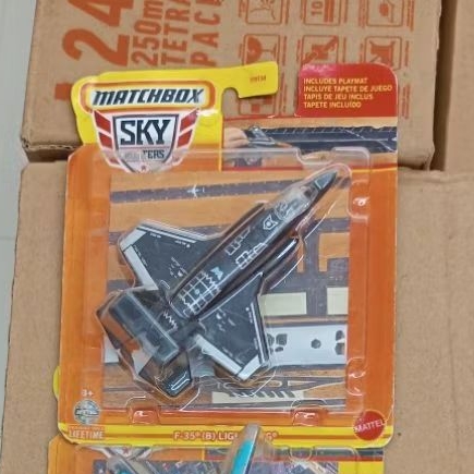 DIECAST PESAWAT MATCHBOX SKYBUSTER F-35 LIGHTNING JET BLACK
