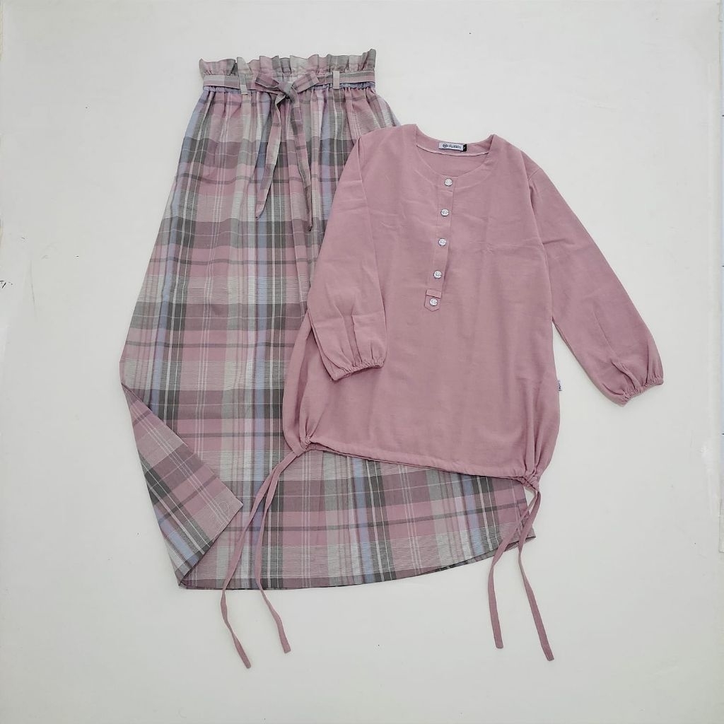 blouse+ rok allyzzia